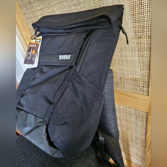 THULE Paramount Laptop Backpack 24L - Picture 4 of 9